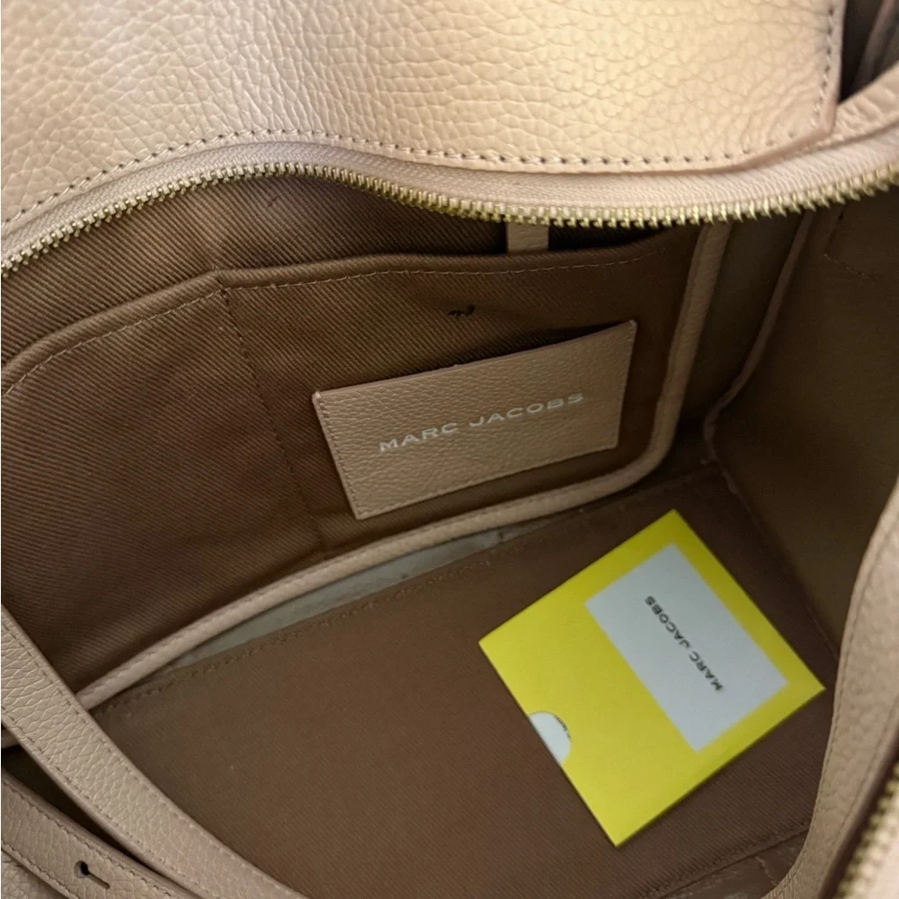 Marc Jacobs auth marc